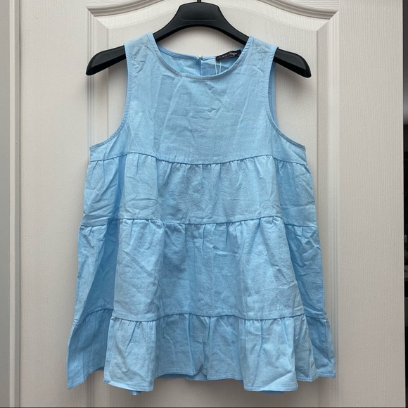 💙Host Pick💙 Baby blue tiered sleeveless top - Picture 2 of 5